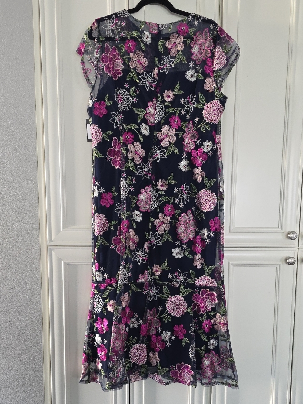 NWT MARINA | $169 Embroidered Flutter Sleeve Midi Dress] - Picture 8 of 8